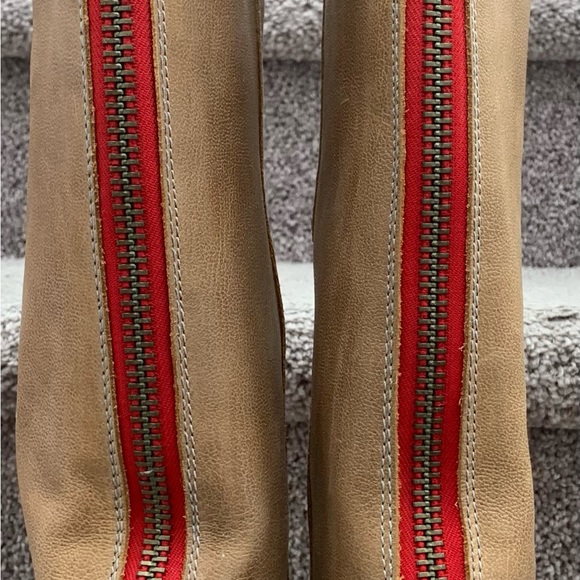 Steve Madden Boots - Picture 3 of 8